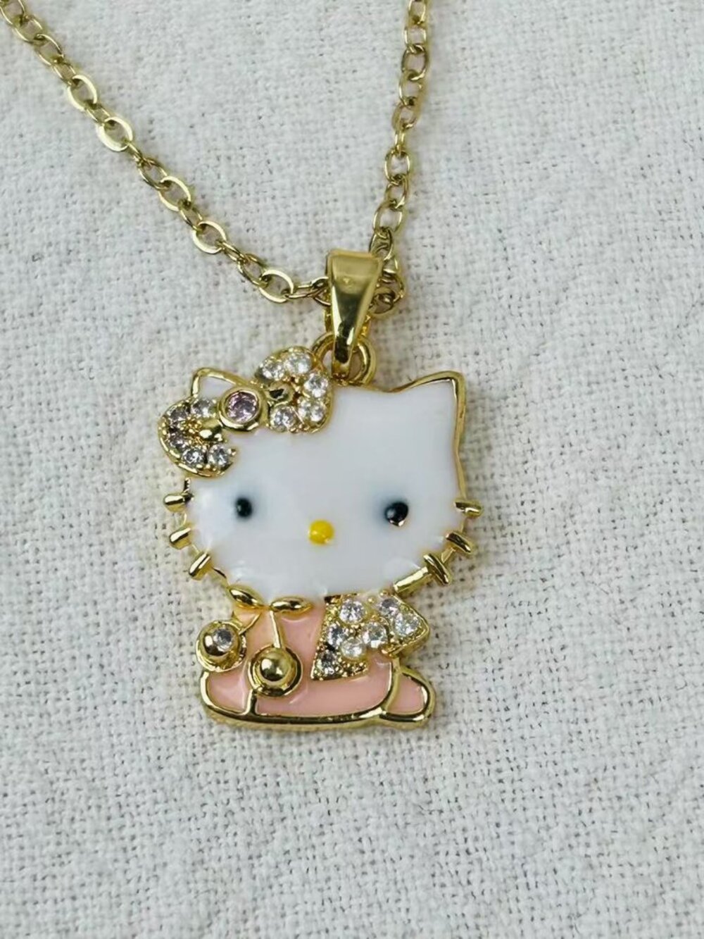 💖 Hello Kitty necklace